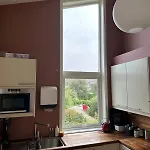 アパート Stylish House With Large Windows *