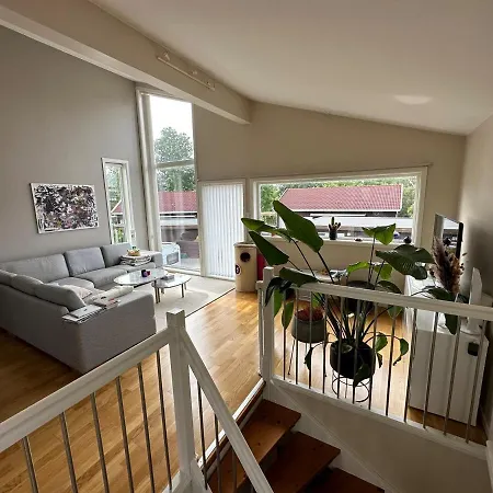 Apartment Stylish House With Large Windows