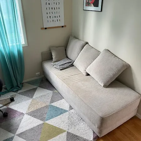 דירה Stylish House With Large Windows